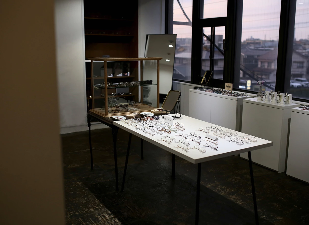 FOCUS / 食堂 e.hola